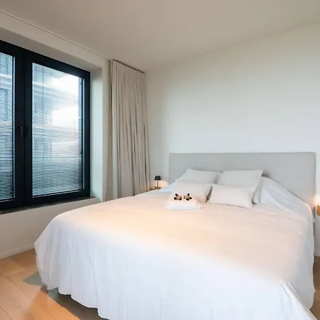 Апартаменты Luxurious 3br App With Unbelievable Views Остенде
