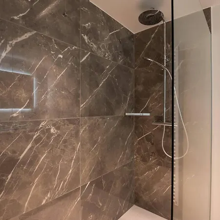 Апартаменты Luxurious 3br App With Unbelievable Views Остенде